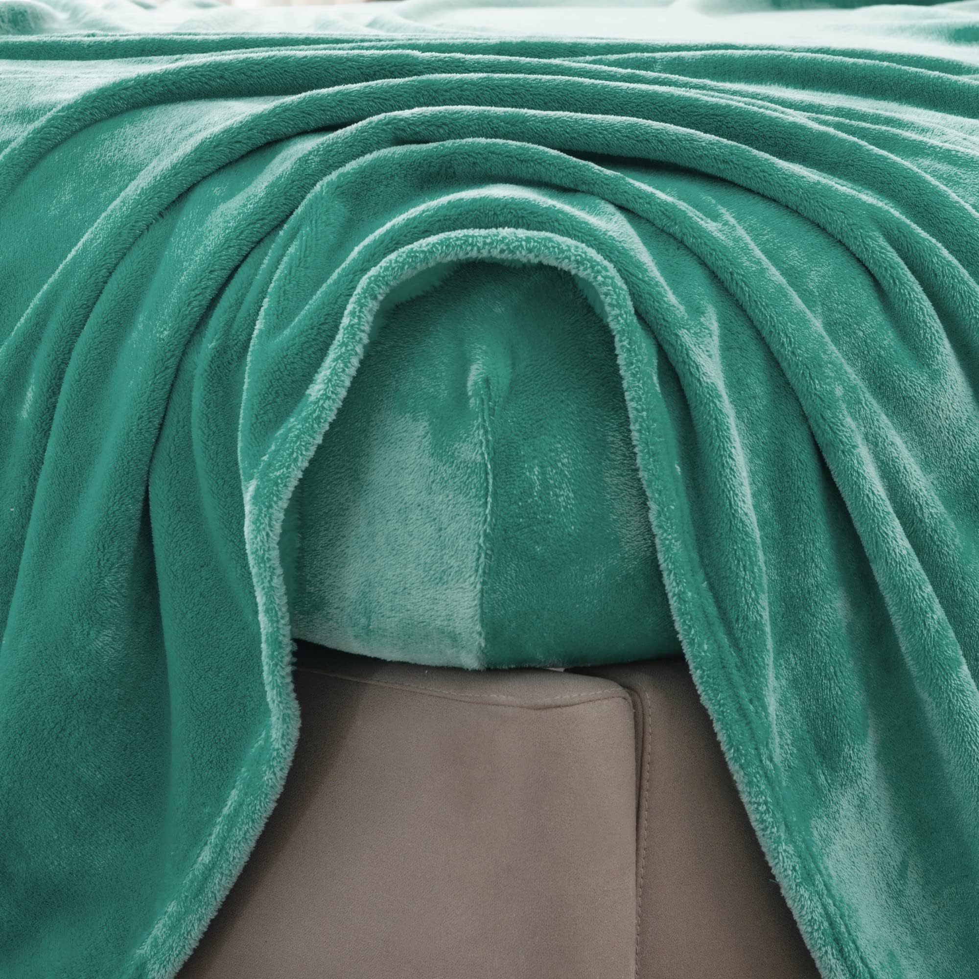 Great Bay Home Micro Fleece Extra Soft Cozy Velvet Plush Solid Sheet Set Deluxe Bed Sheets With Deep Pockets Velvet Luxe Collect
