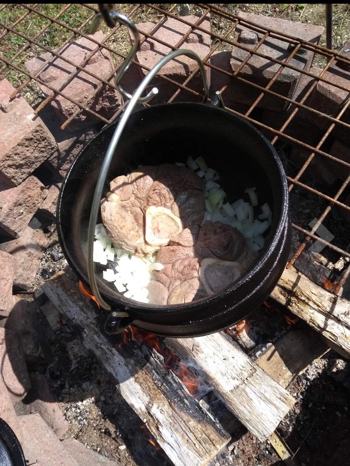 Cuisiland 8.6Qt Pre-Seasoned Cast Iron Potjie Pot