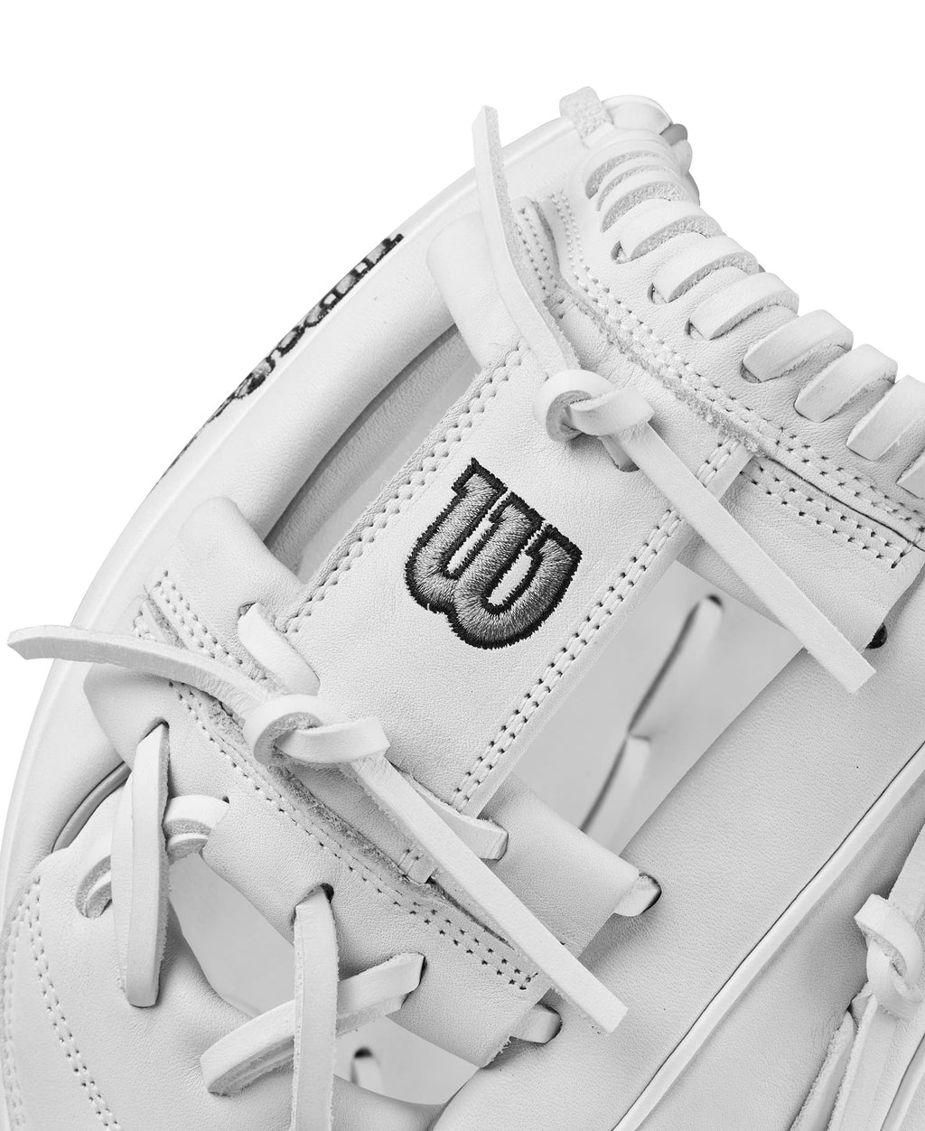 Wilson Fall 2024 A1000 H12 12    Infield Fastpitch Softball Glove - White/Grey, Right Hand Throw