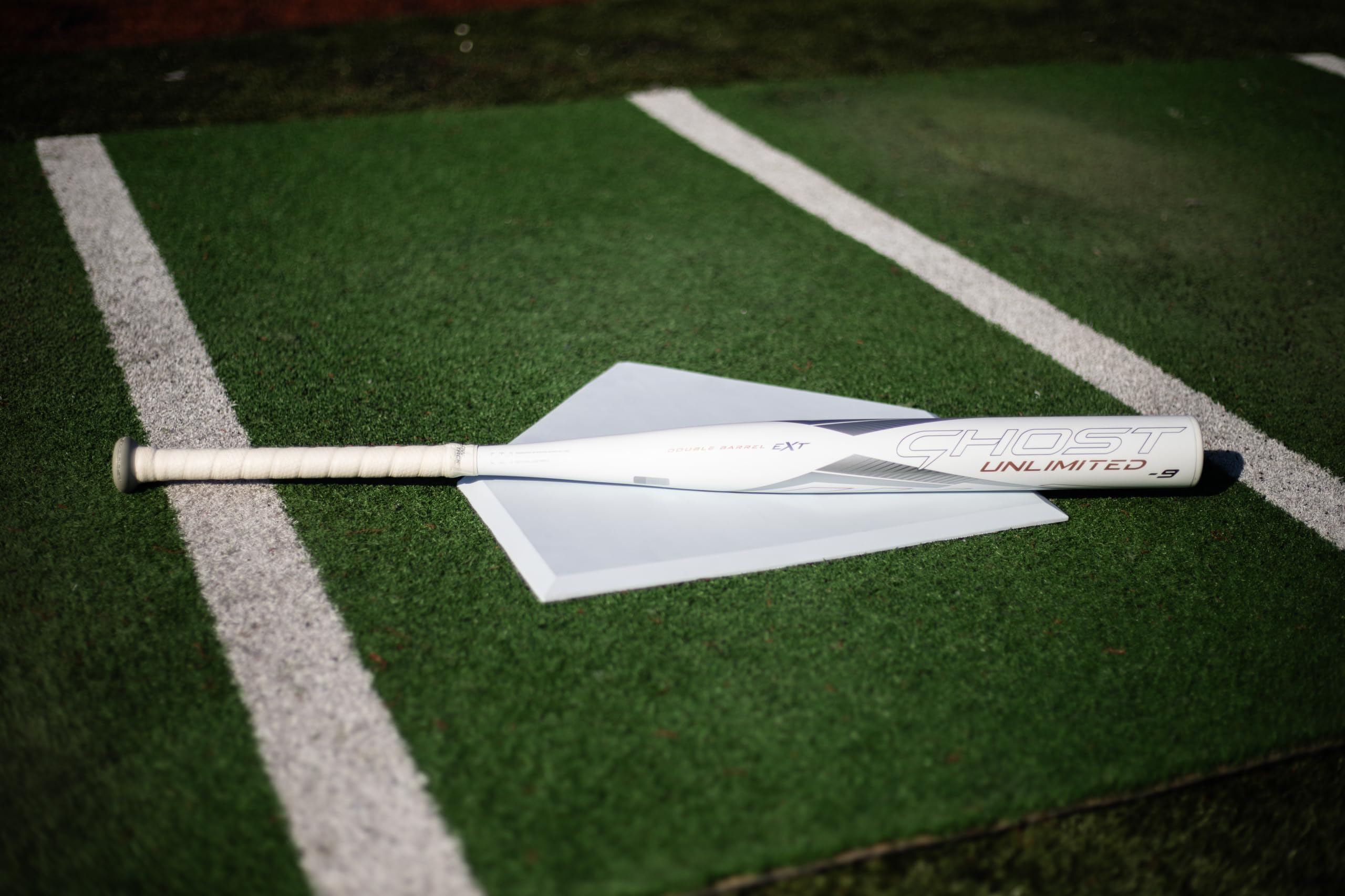 Easton | 2023 | Ghost Unlimited | Fastpitch Softball Bat | -10 | 34'' X 24 Oz.