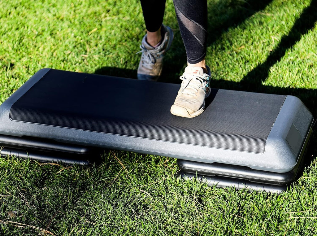 Zeny 43'' Exercise Aerobic Step Platform Adjustable Fitness Stepper With 4 Detachable Risers Fitness Workout Stepper For Home Gy