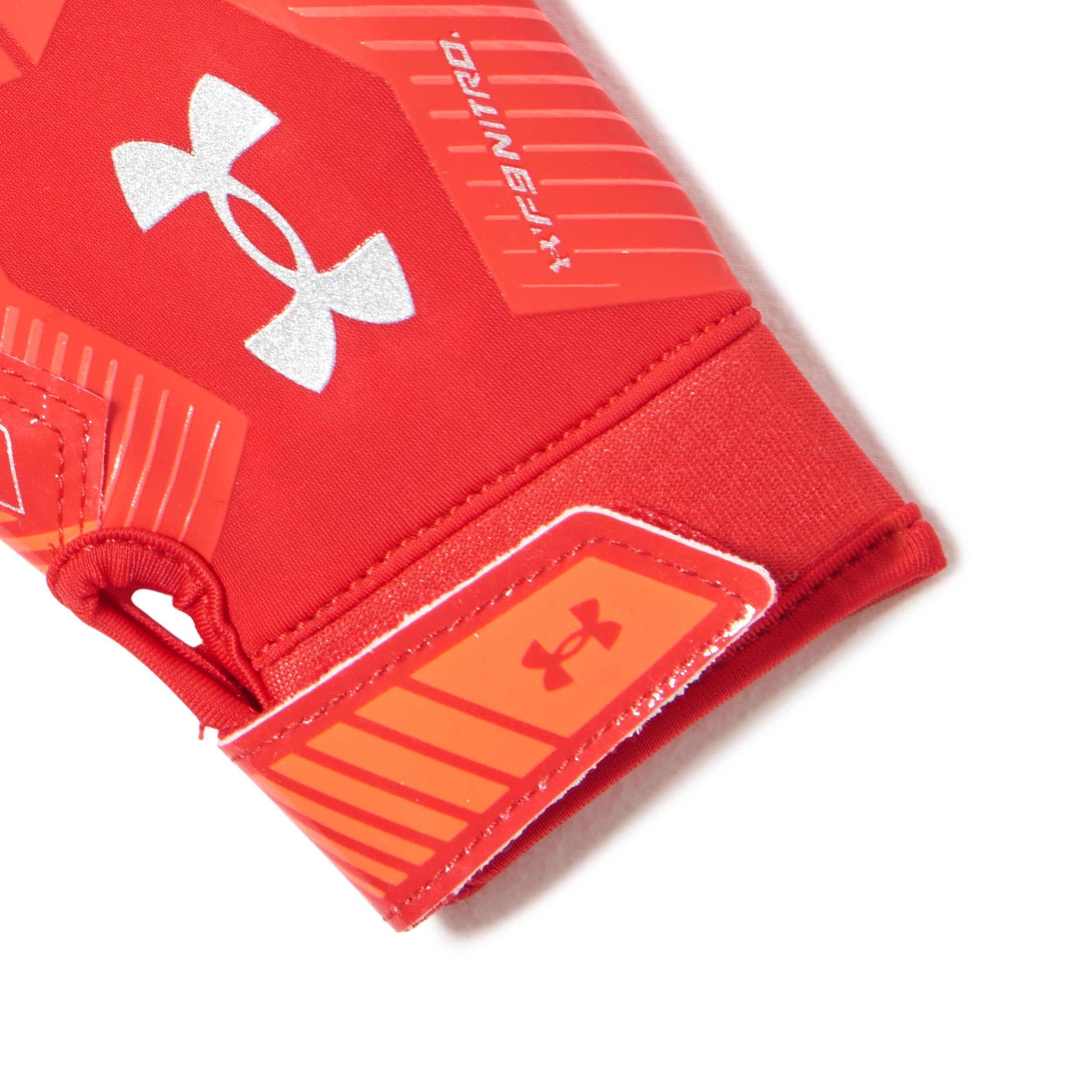 Under Armour Boys' F9 Nitro Football Gloves, (600) Red/Beta/Metallic Silver, Medium
