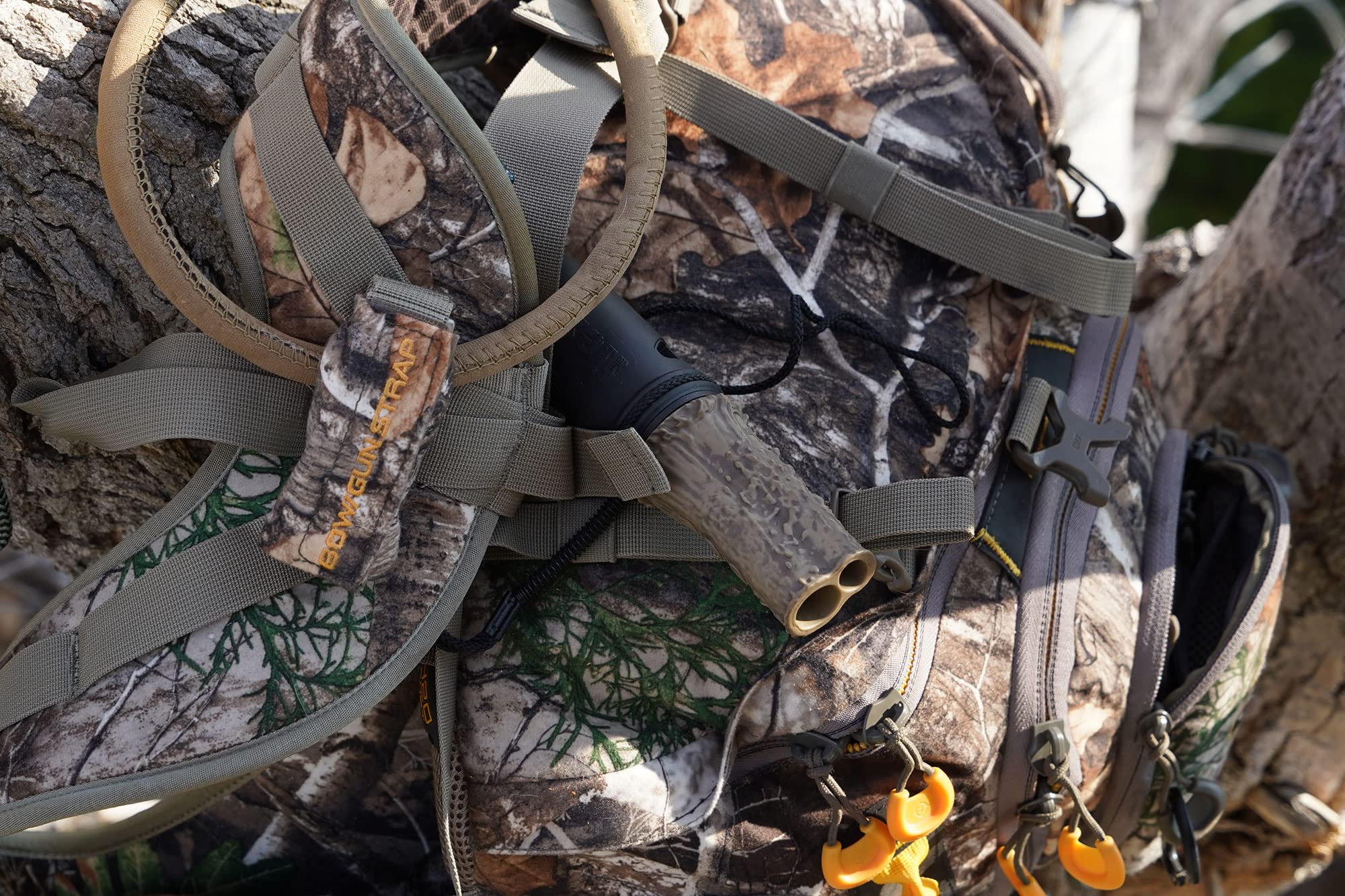 Flextone Outdoor Hunting Versatile Realistic Sounds Volume Control Compact Buck Collector Plus Deer Game Call