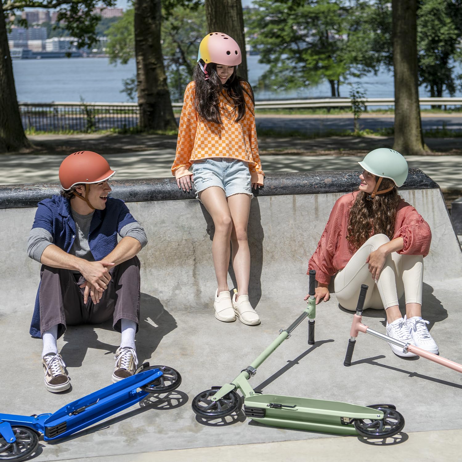 Jetson Hex 2-Wheel Kick Scooter, Sturdy Wide Deck, Rear Brake, Easy-Folding Mechanism, Kickstand, Ages 8+ Pink, JHEX-RGD