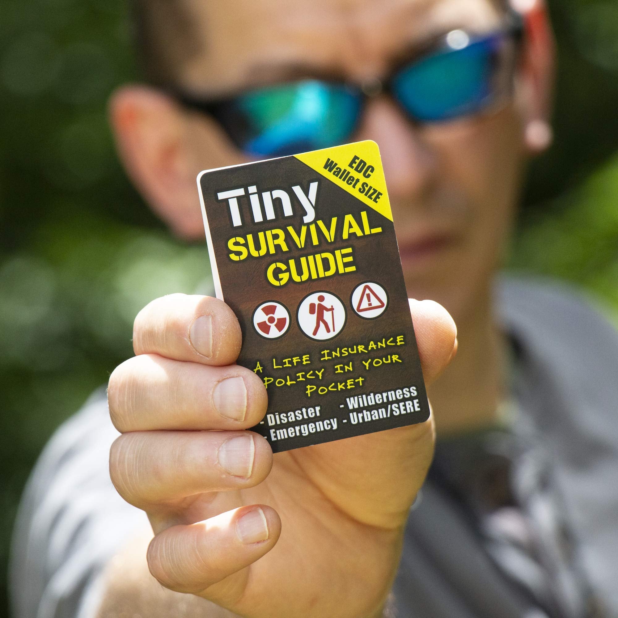 Tiny Survival Guide: A Life Insurance Policy In Your Pocket - The Ultimate Survive Anything Everyday Carry: Emergency, Disaster