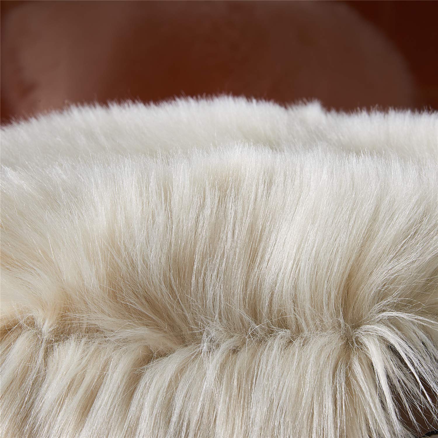 Easyjoy Ultra Soft Fluffy Shaggy Area Rug Faux Fur Rug Chair Cover Seat Pad Fuzzy Area Rug For Bedroom Floor Sofa Living Room (2