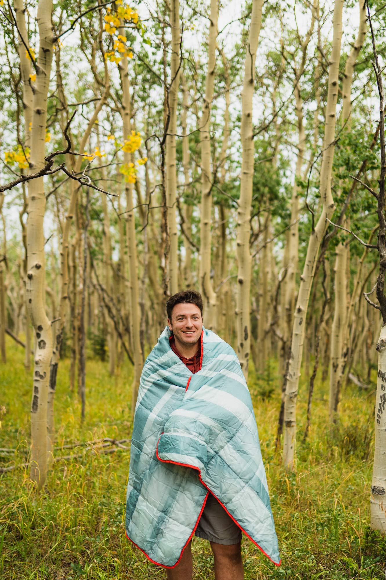 Kelty Bestie Blanket Indoor Outdoor Insulated Camping Throw + Picnic Ground Sheet, Designed In Colorado, Grisaille