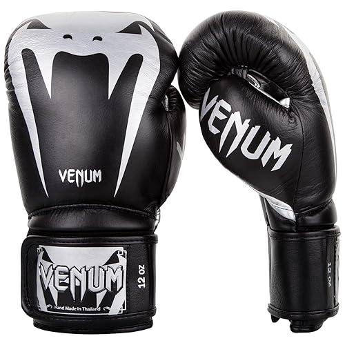 Venum Giant 30 Boxing Gloves - Nappa Leather - Blacksilver, 10 Oz