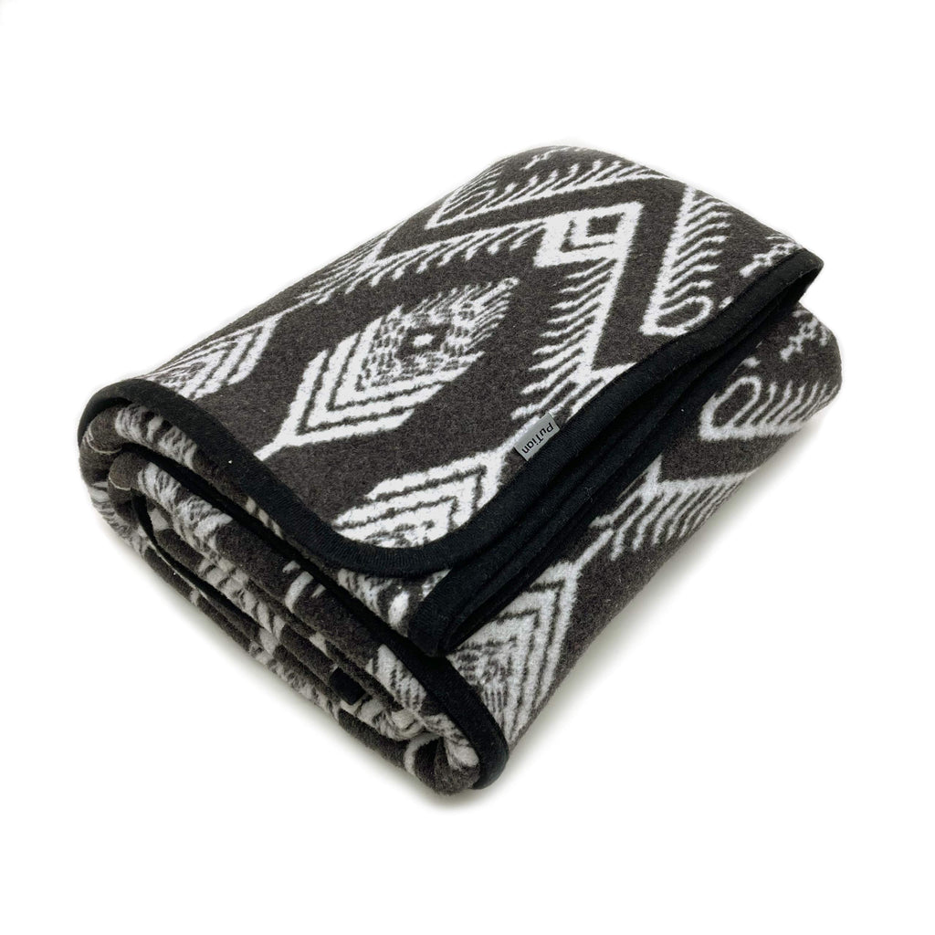 Putian Merino Wool Blanket - 4 Lbs Warm, Thick, Washable, Large 87'' X 63'' Throw For Outdoors, Camping,Couch, Bed, Travel-Super