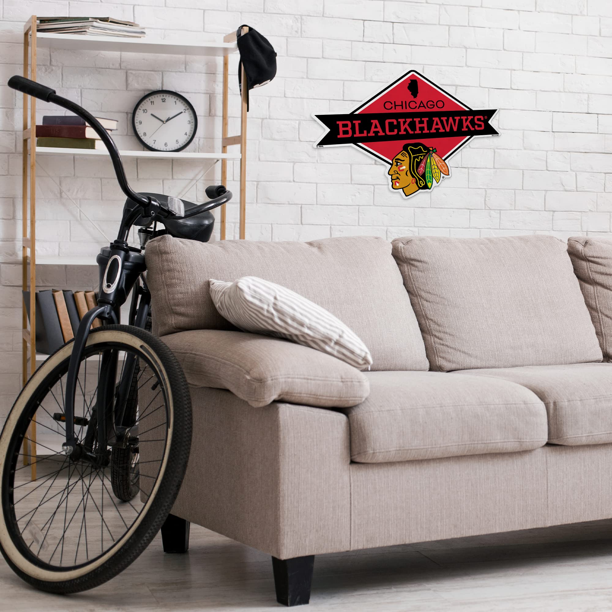 Rico Industries Nhl Chicago Blackhawks Diamond Shape Cut Pennant - Home And Living Room D  Cor - Soft Felt Ez To Hang