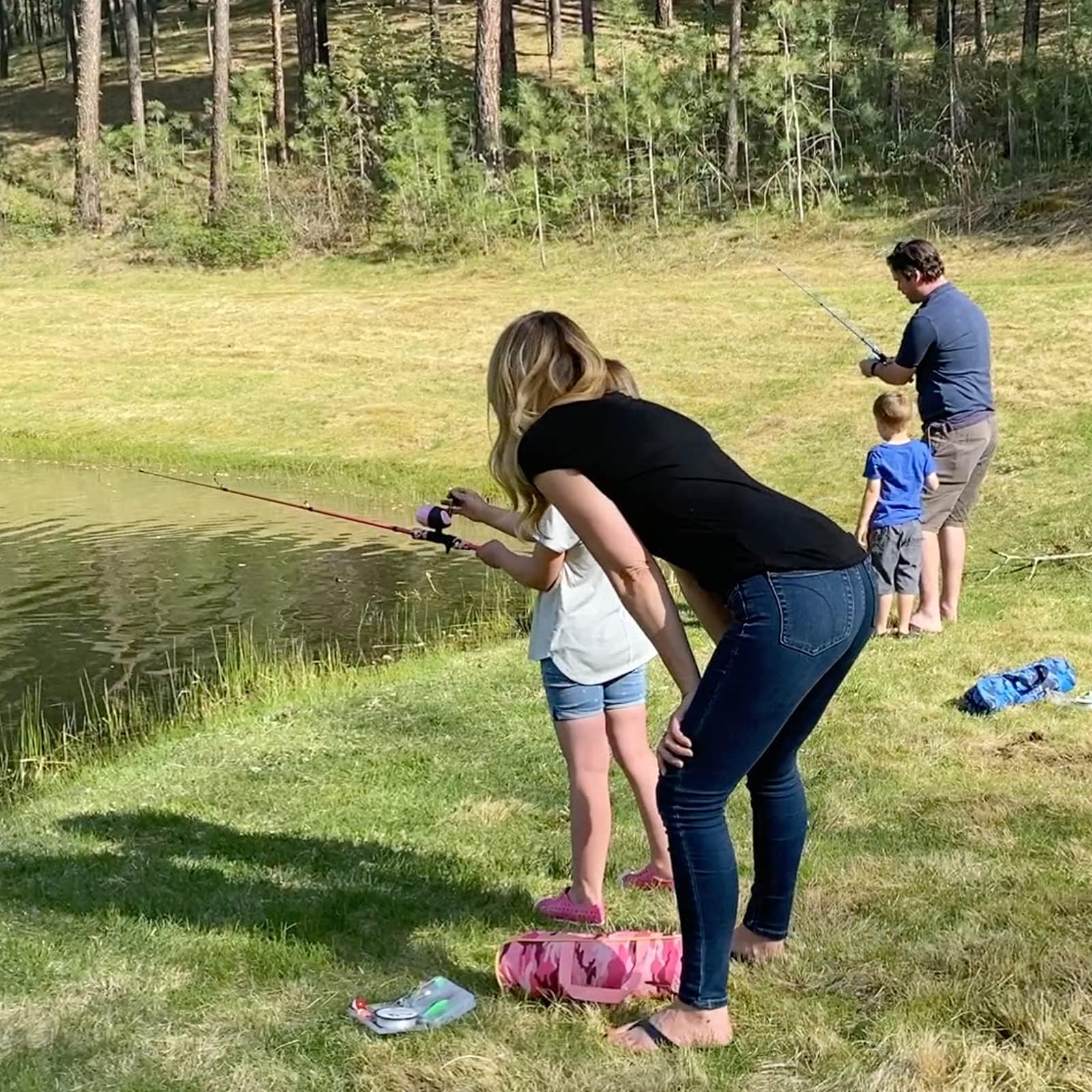 Gamashino Kids Fishing Pole - Portable Telescopic Fishing Rod Reel Combo With Spincast Reel And Tackle Box, Net For Children (Pi