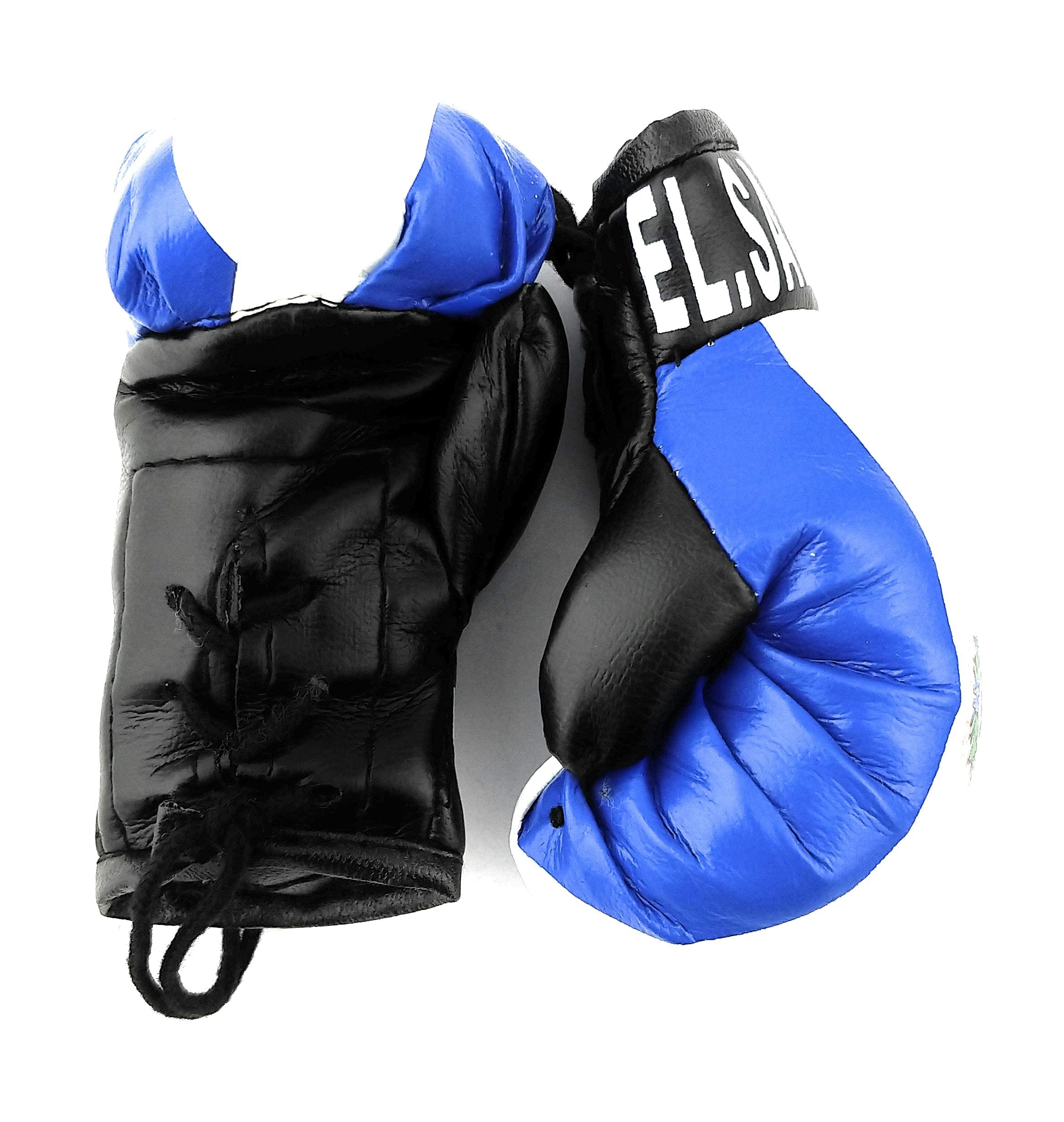 Red Hat Ent Hanging Car Mirror Mini Boxing Gloves (El Salvador)