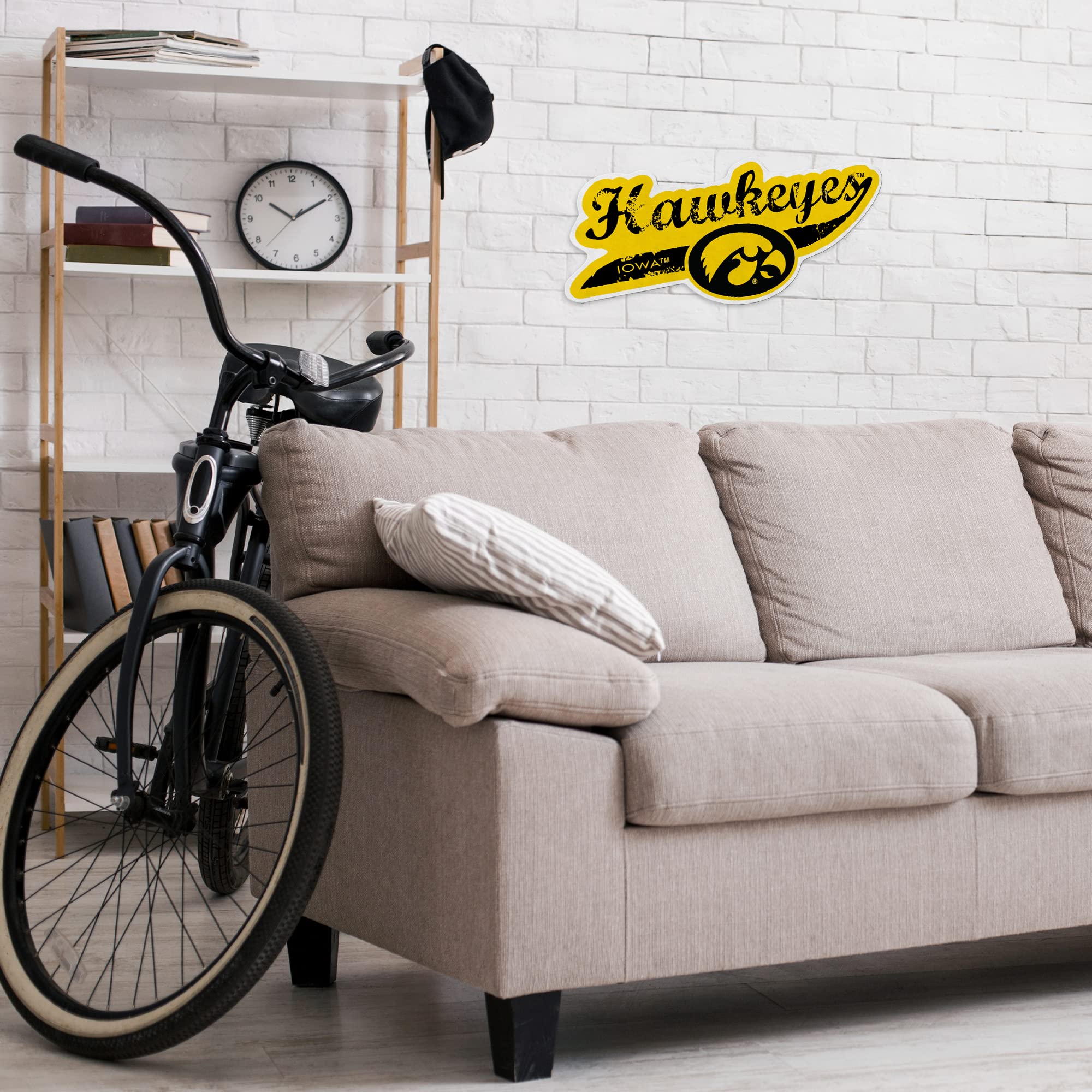 Rico Industries Ncaa Iowa Hawkeyes Distressed Shape Cut Pennant - Home And Living Room D  Cor - Soft Felt Ez To Hang