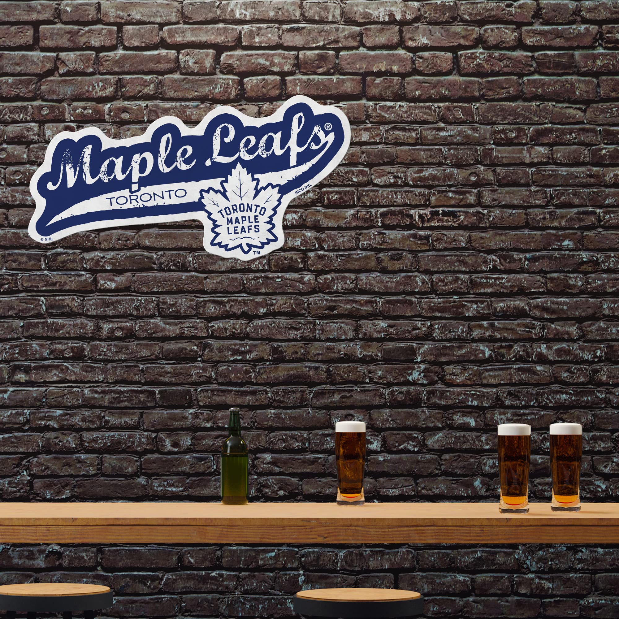 Rico Industries Nhl Toronto Maple Leafs Distressed Shape Cut Pennant - Home And Living Room D  Cor - Soft Felt Ez To Hang