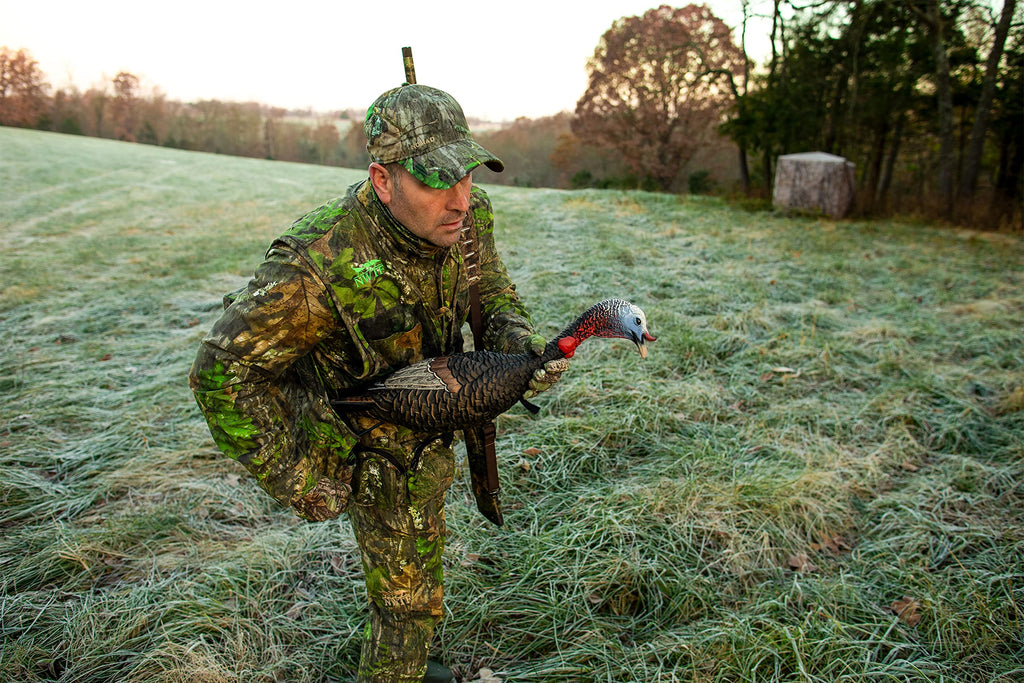 Flextone Hunting Lightweight Ultra Realistic Lifelike One Piece Outdoor Submissive Funky Chicken Turkey Decoy, Gen Ii