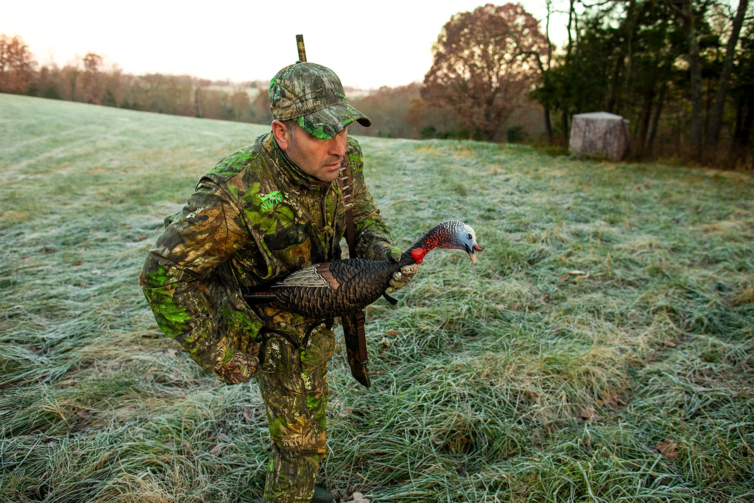 Flextone Hunting Lightweight Ultra Realistic Lifelike One Piece Outdoor Submissive Funky Chicken Turkey Decoy, Gen Ii