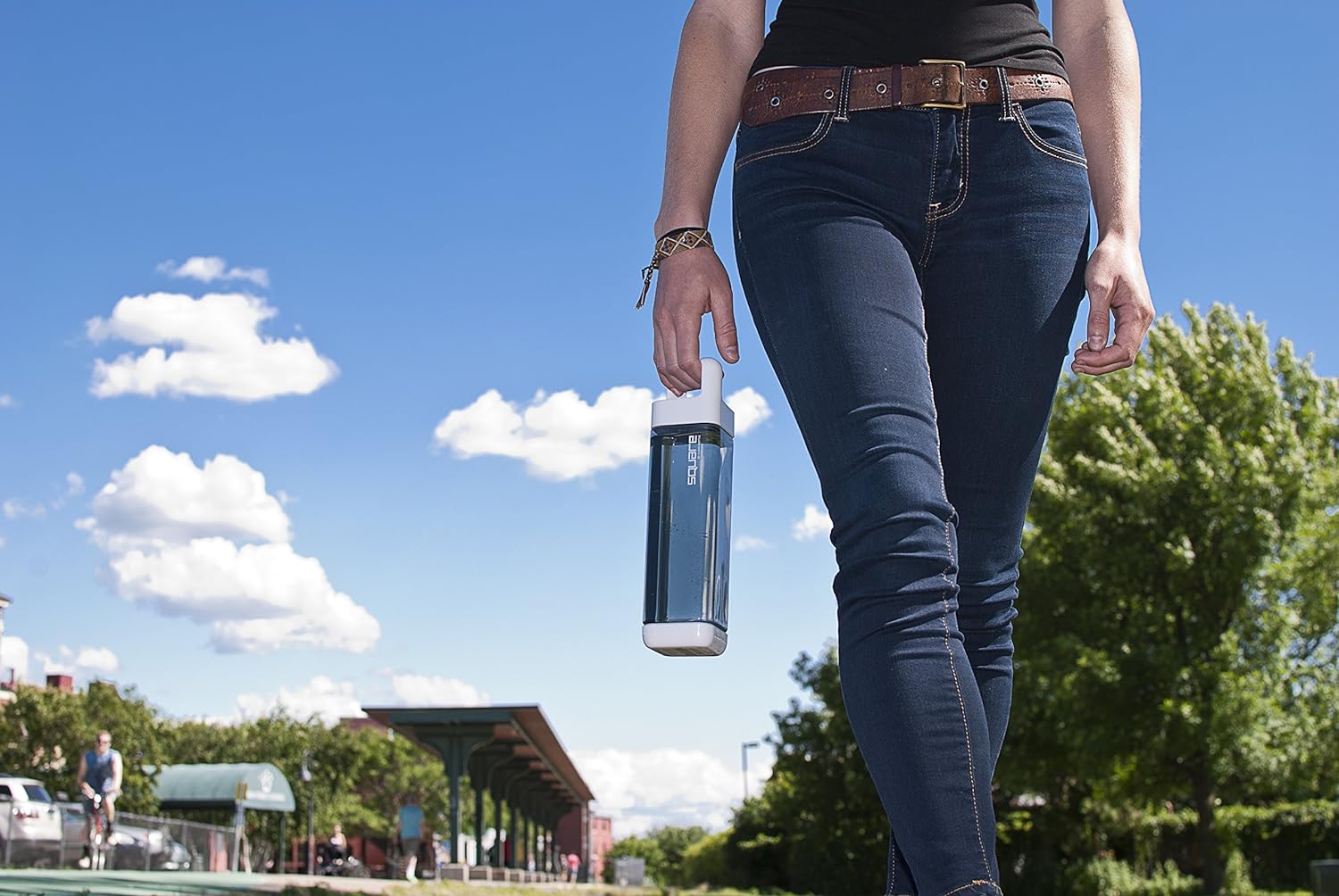 The Square Bottle – Leak-Proof, Easy-Clean Hydration with Patented Design dual cleaning