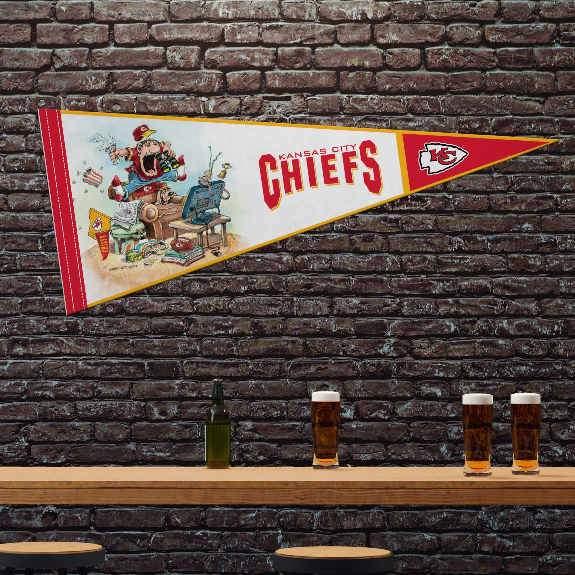 Rico Industries Nfl Football Kansas City Chiefs ''The Fan'' By Gary Patterson 12'' X 30'' Felt Wall D  Cor Pennant - Great For H