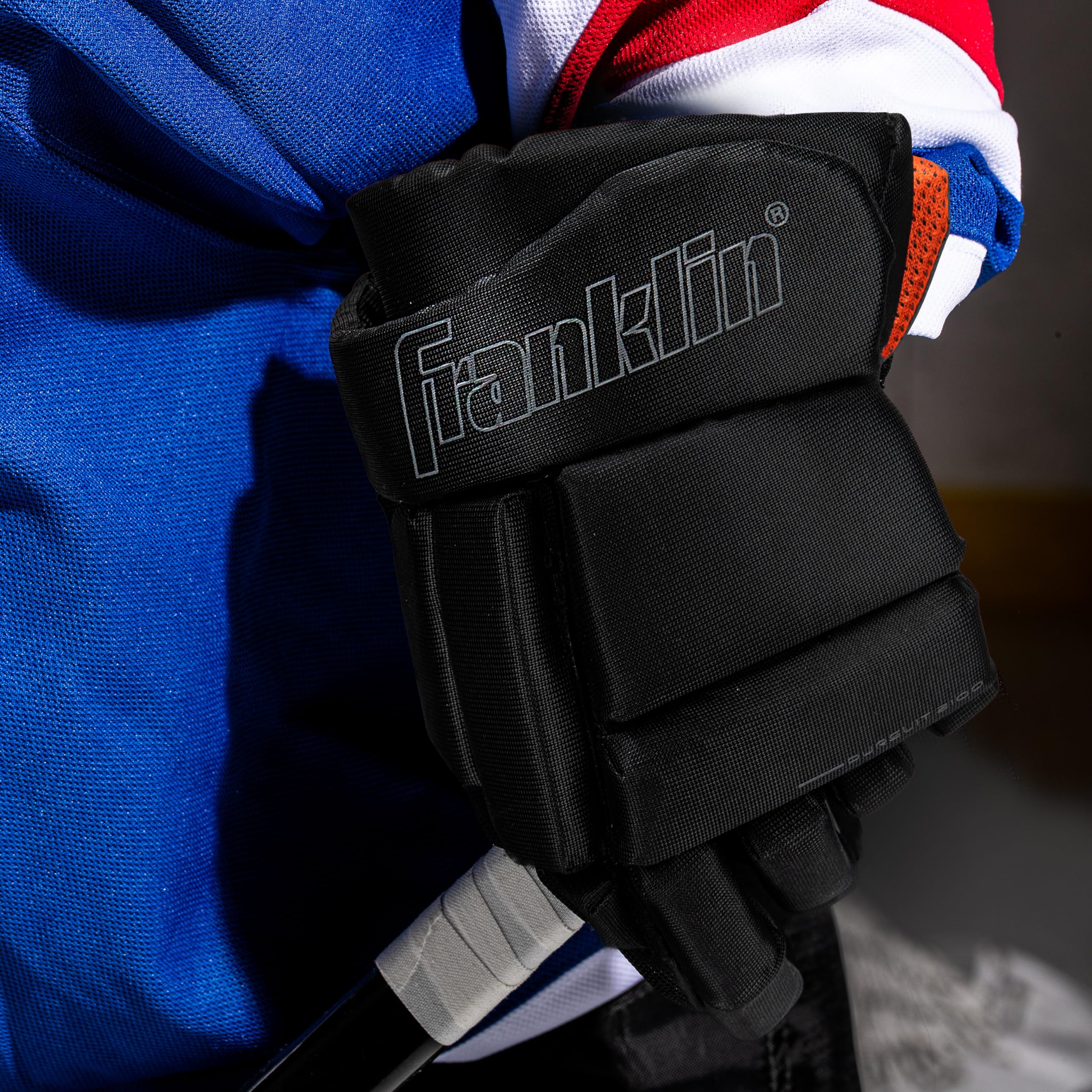 Franklin Sports Ice Hockey Gloves - 10'' Youth Gloves - Thumb Lock System - Flexible Full Motion Cuff - Perfect For Kids