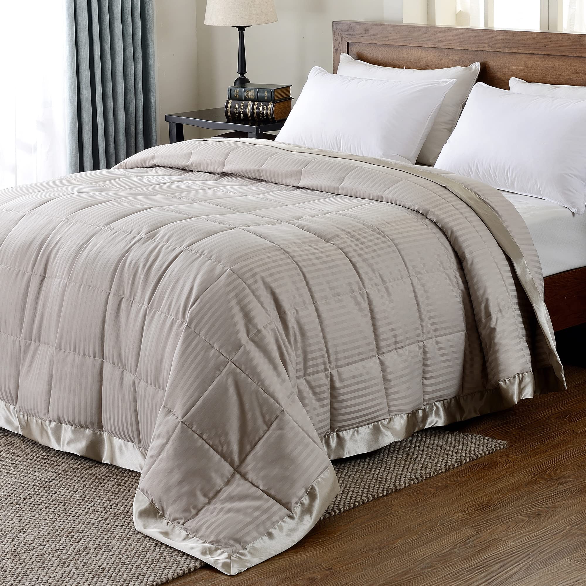 Downluxe King Size Blanket, Lightweight Down Alternative Blanket With Satin Trim (90 X 108 Inch, Sand)