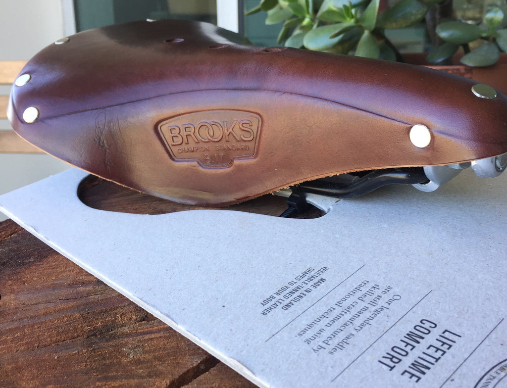 B17 Antique Brown