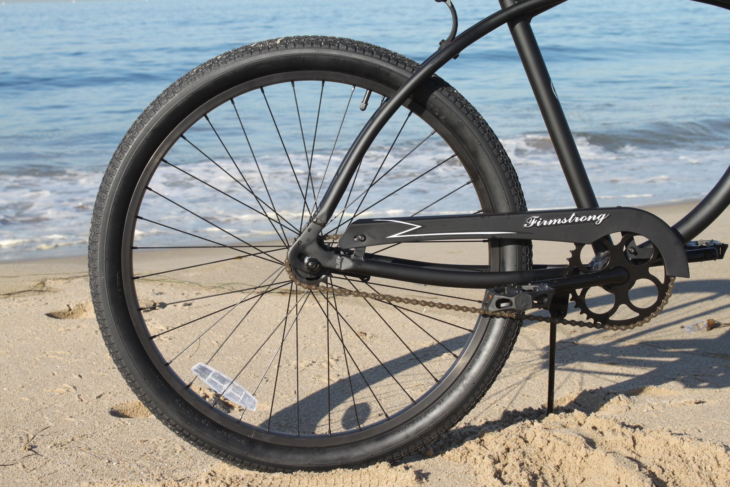 Firmstrong Urban Man Beach Cruiser Bike, Men'S Single Speed Hybrid Bicycle, 26 Inch Wheels, Aluminum, Matte Black