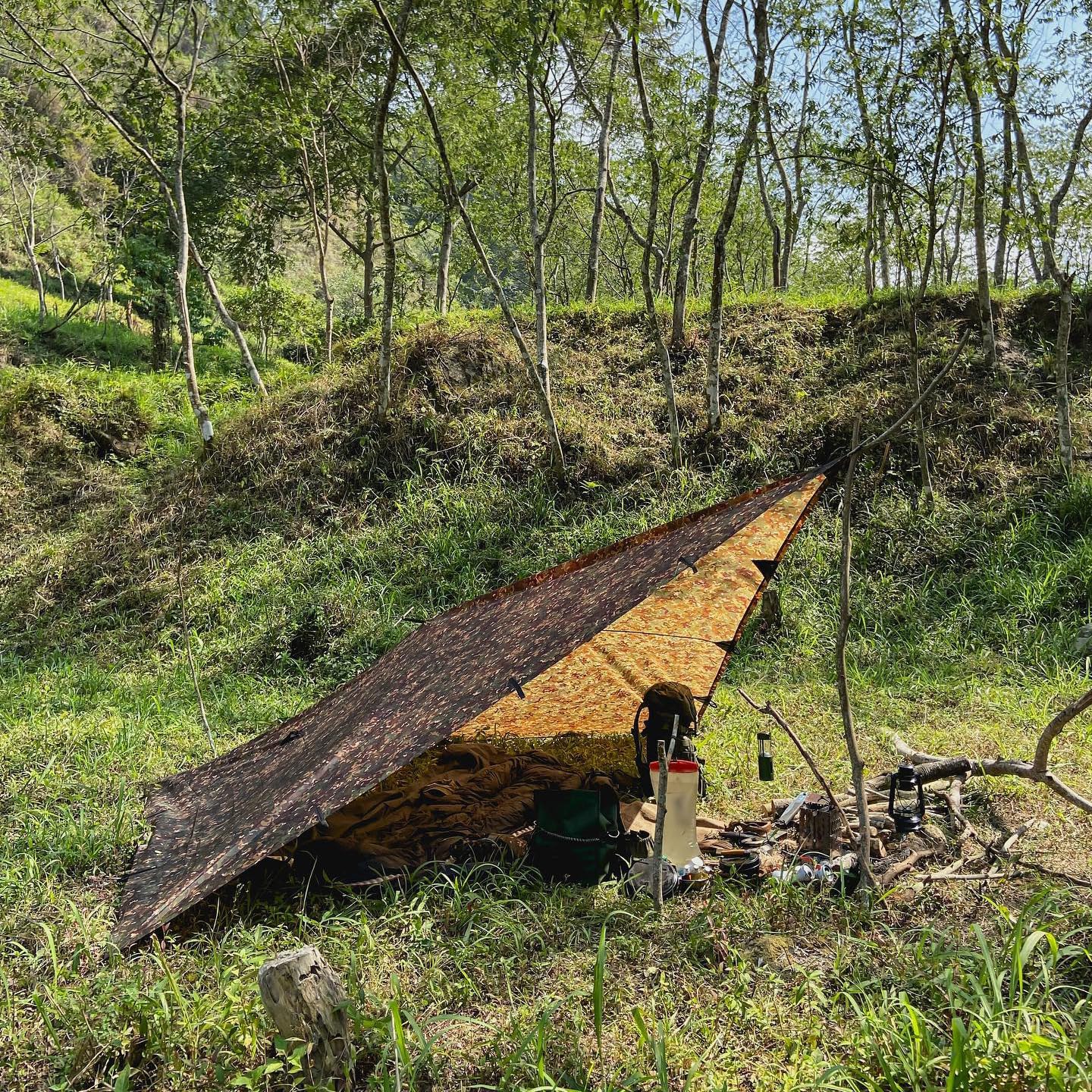 Dd Hammocks - Dd Tarp 3X3 - Mc (10Ft X 10Ft) - 100% Waterproof - Lightweight & Multifunctional Camo Rainfly Tarp Tent Shelter Fo