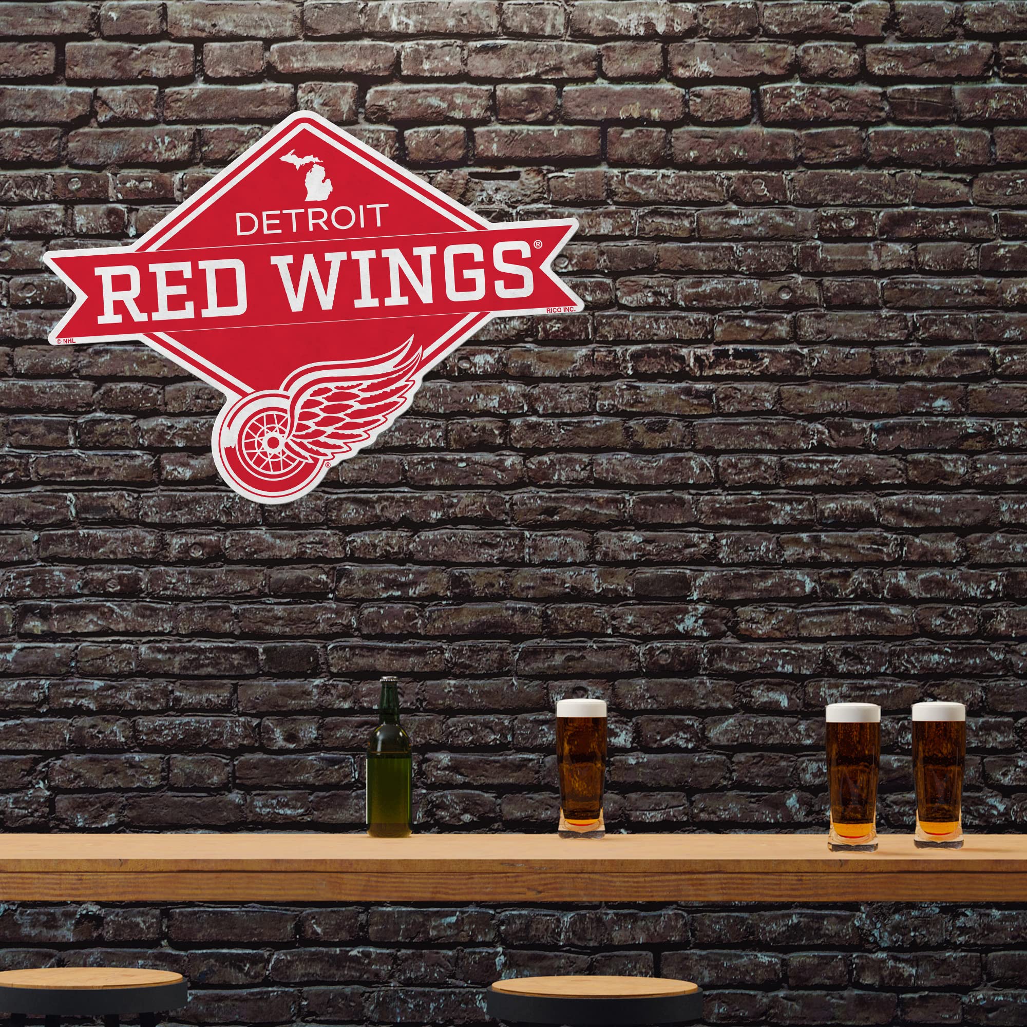 Rico Industries Nhl Detroit Red Wings Diamond Shape Cut Pennant - Home And Living Room D  Cor - Soft Felt Ez To Hang