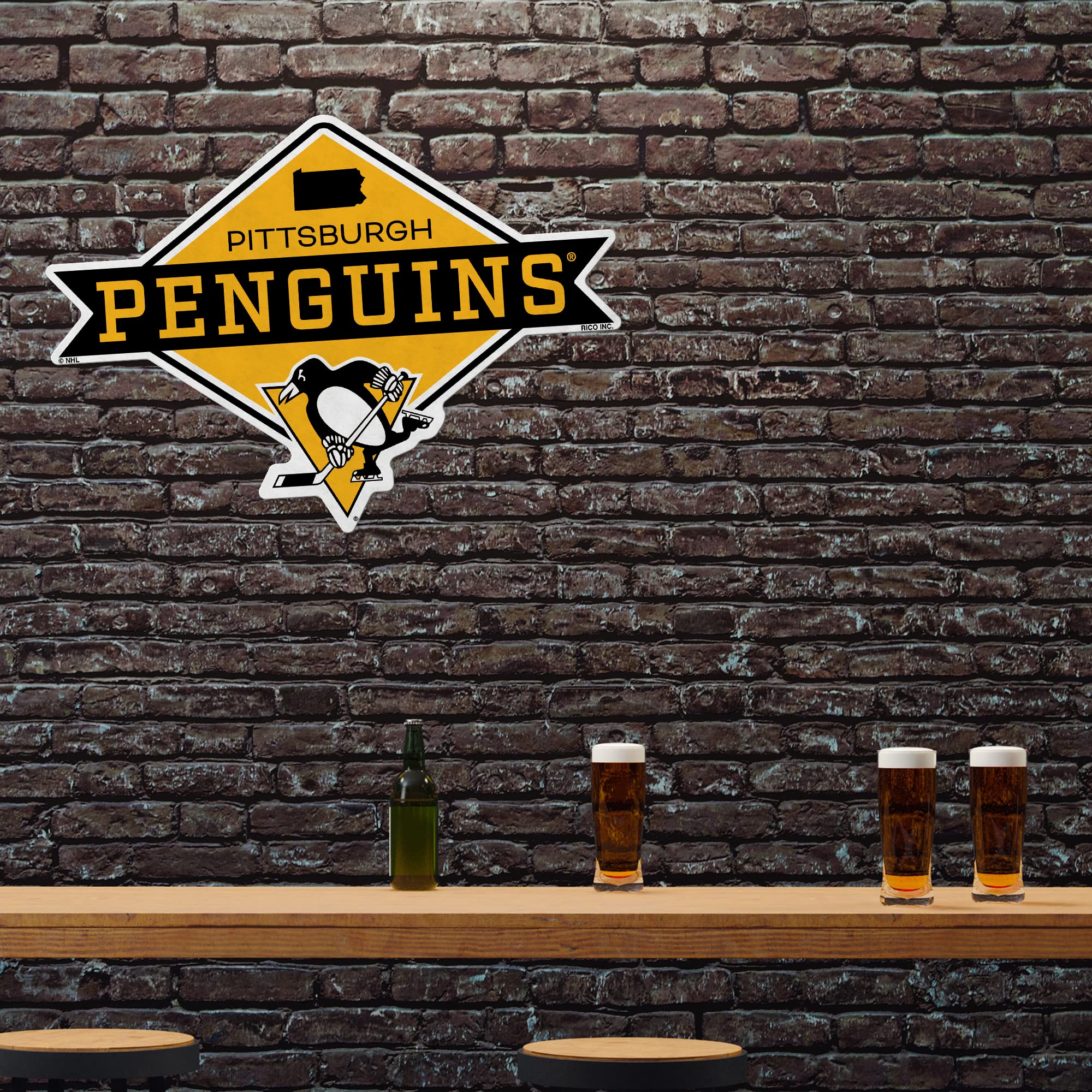 Rico Industries Nhl Pittsburgh Penguins Diamond Shape Cut Pennant - Home And Living Room D  Cor - Soft Felt Ez To Hang