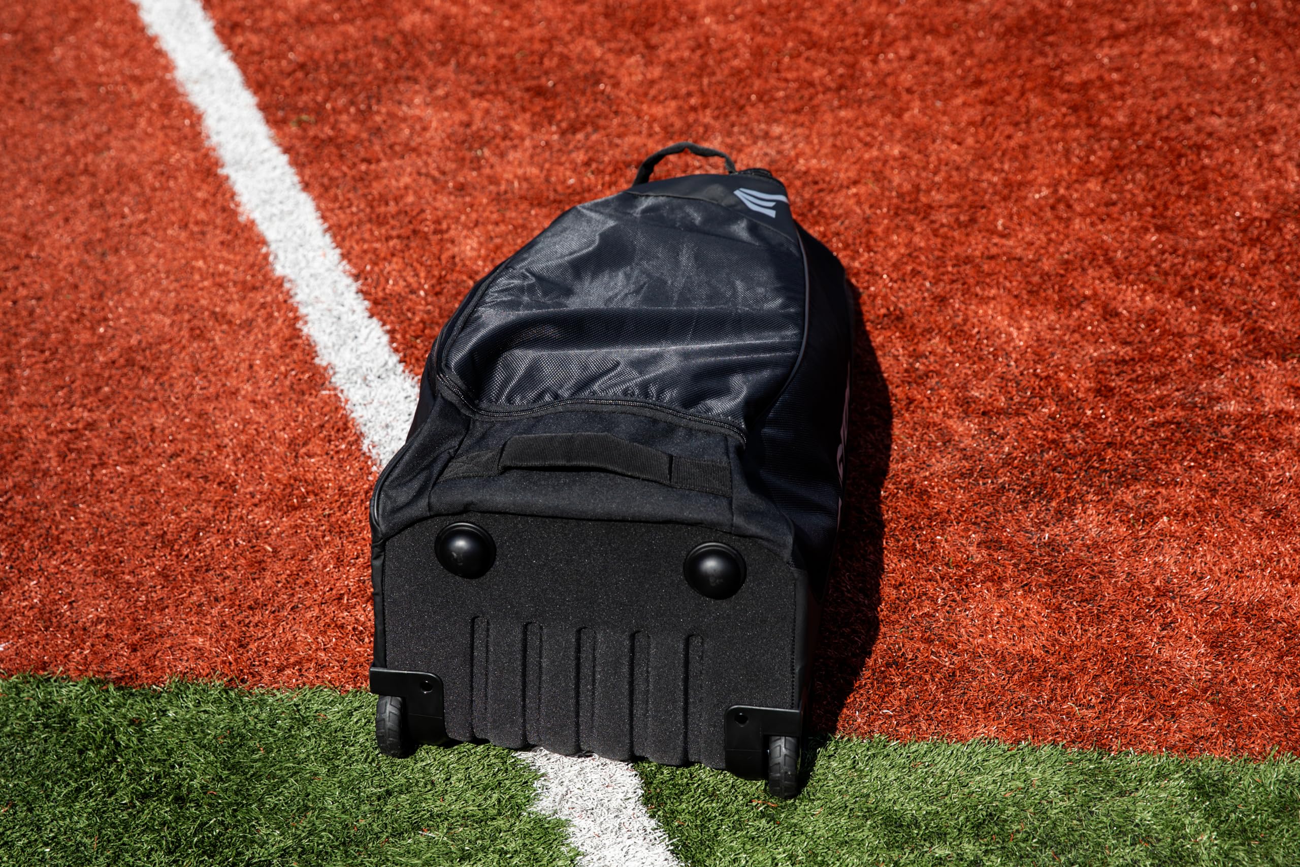Easton | DUGOUT Bat and Equipment Wheeled Bag | Red