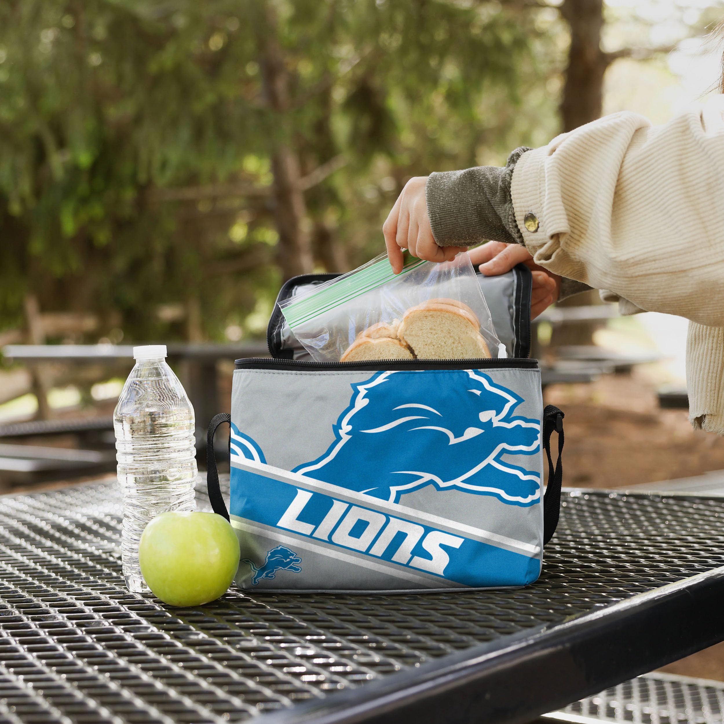FOCO Detroit Lions Big Logo Stripe 6 Pack Cooler