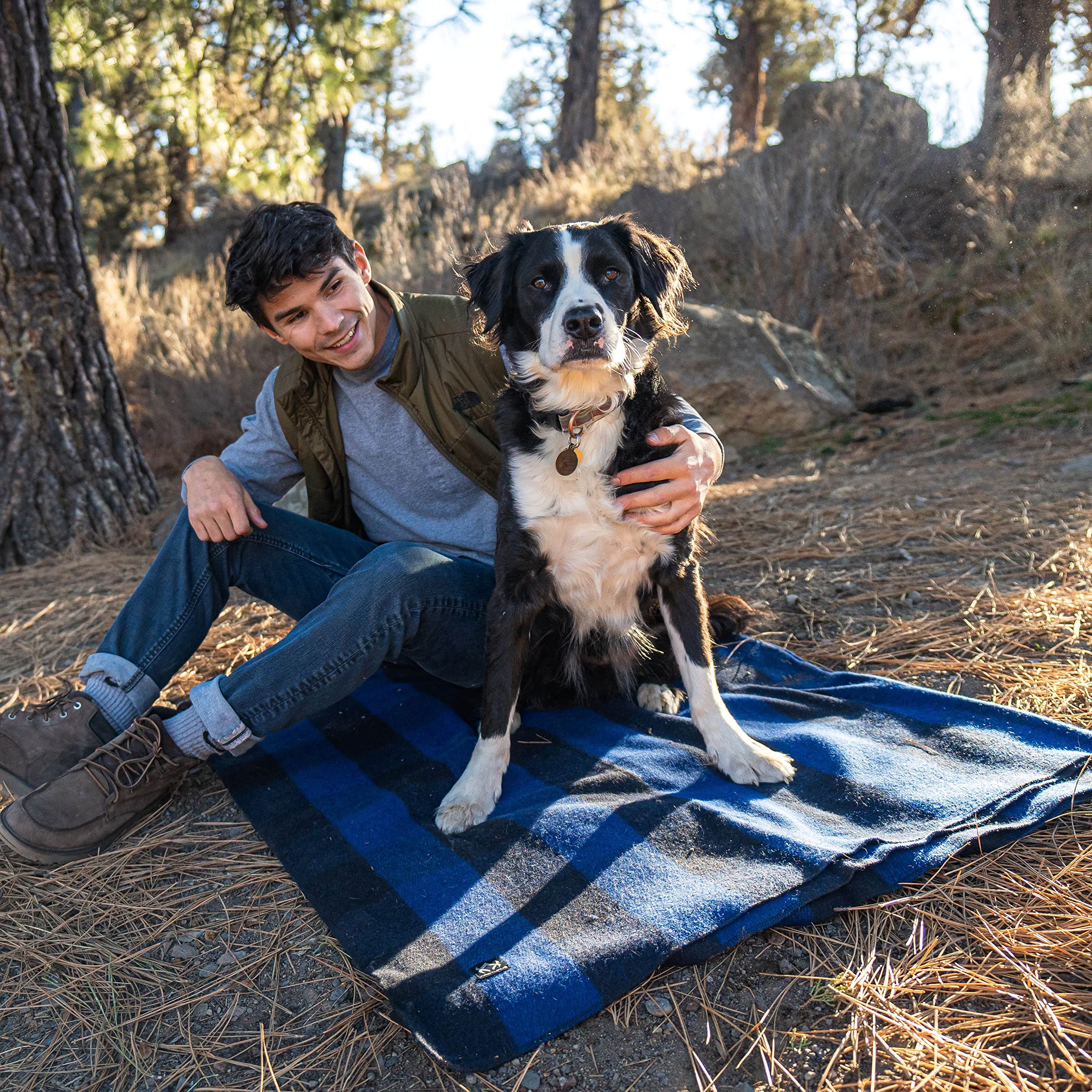 Arcturus Backwoods Wool Blanket - 4.5Lbs, Warm, Heavy, Washable, Large  Great For Camping, Outdoors, Survival & Emergency Kits (