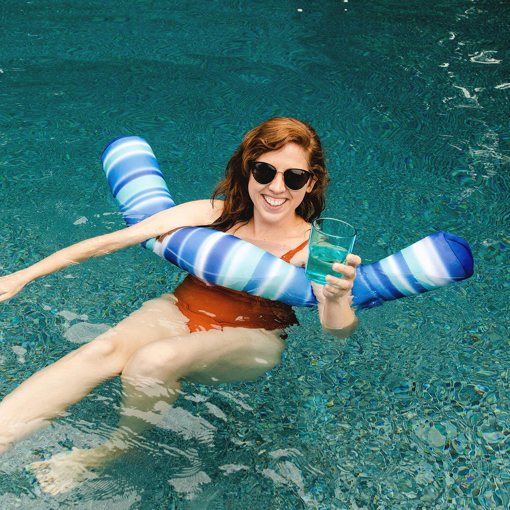Big Joe Noodle No Inflation Needed Pool Float, Blurred Blue Double Sided Mesh, Quick Draining Fabric, Jumbo 4 Feet