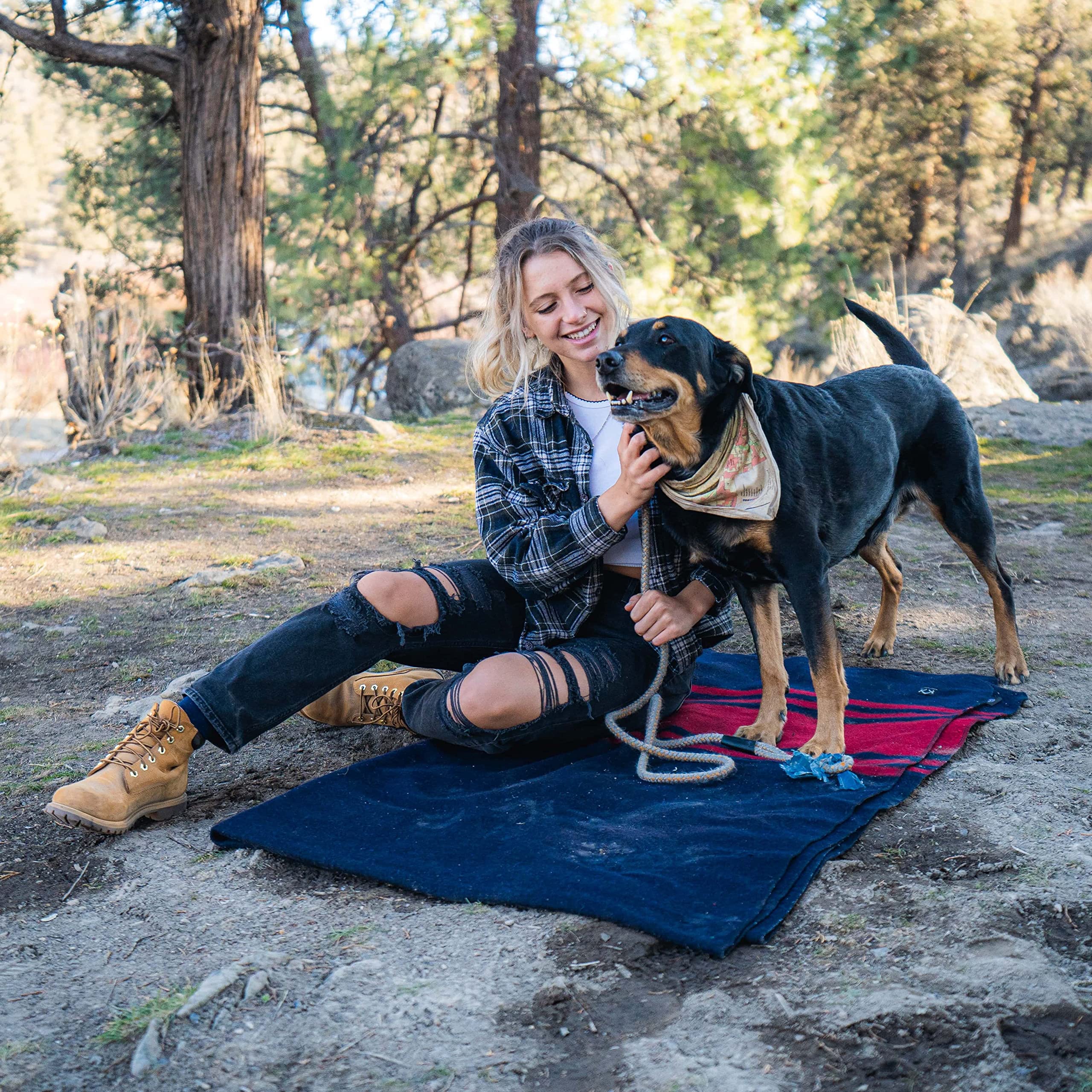 Arcturus Rainier Wool Blanket - 4.5Lbs Warm, Heavy, Washable, Large | Great For Camping, Outdoors, Survival & Emergency Kits (La