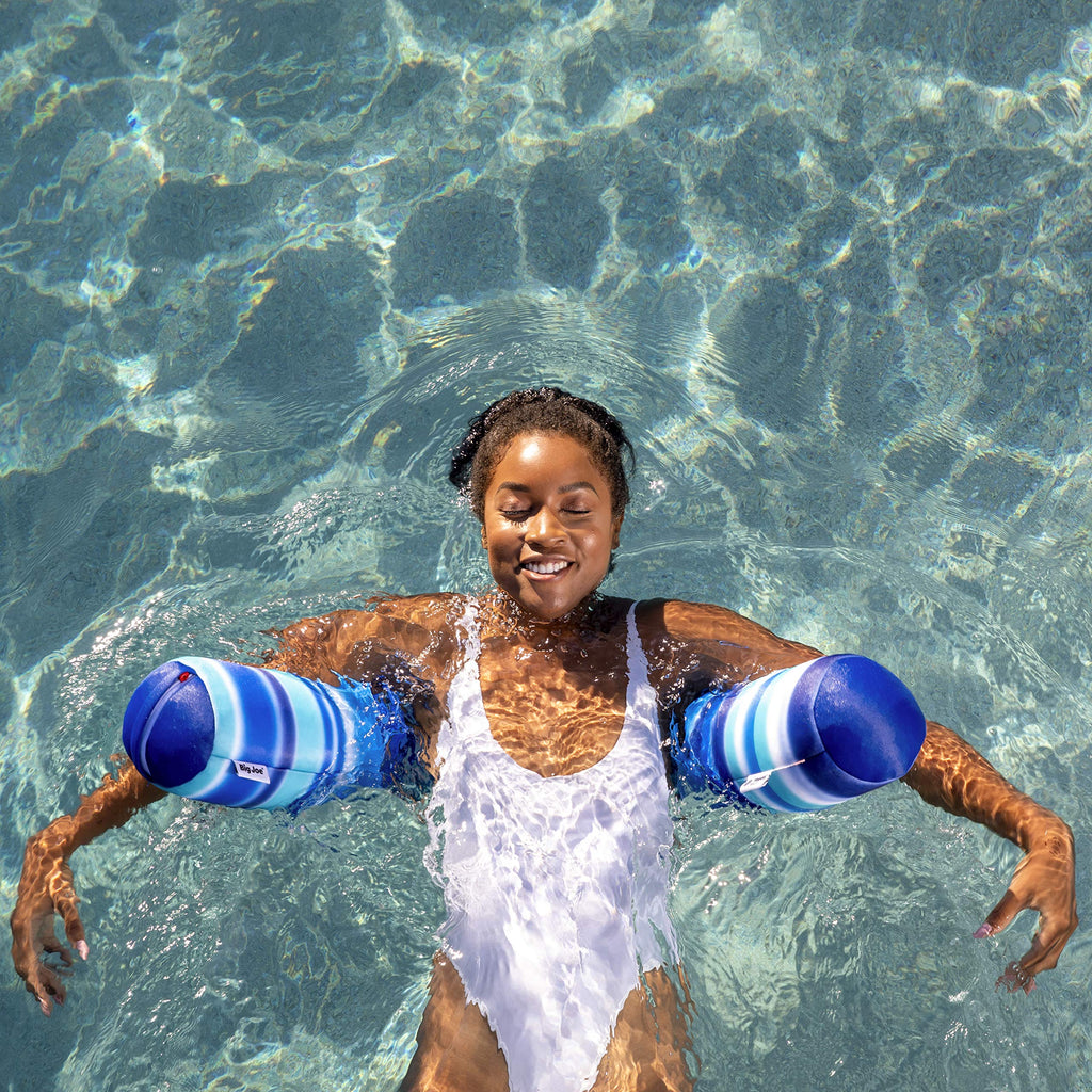 Big Joe Noodle No Inflation Needed Pool Float, Blurred Blue Double Sided Mesh, Quick Draining Fabric, Jumbo 4 Feet