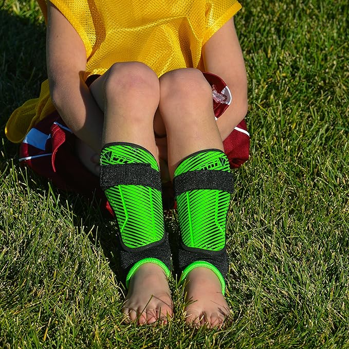 Vizari Matera Soccer Ankle Protection Shin Guard with Ankle Protection – Green/Black