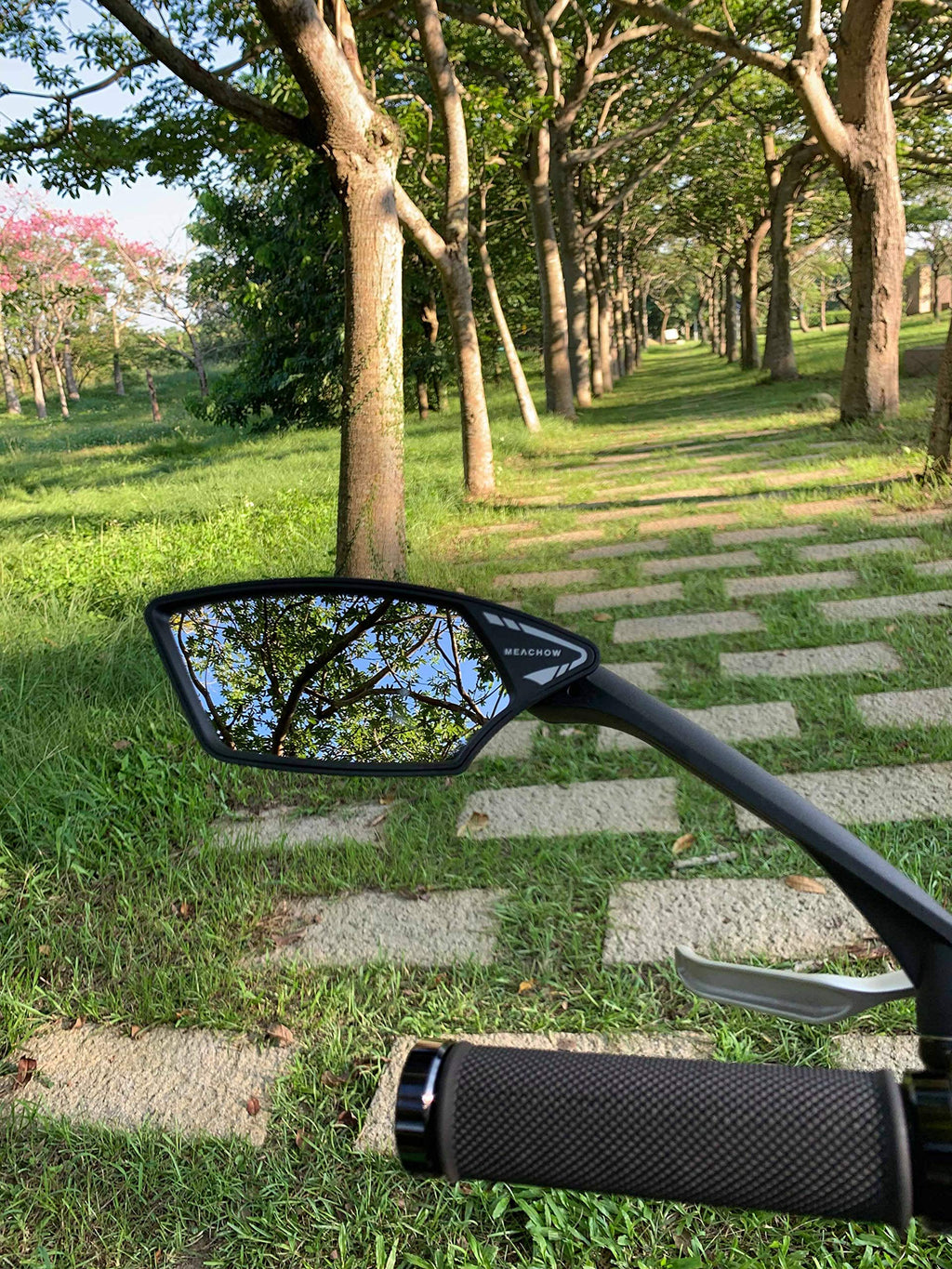 Meachow New Scratch Resistant Glass Lens,Handlebar Bike Mirror, Rotatable Safe Rearview Mirror, Bicycle Mirror, (Silver Left Sid