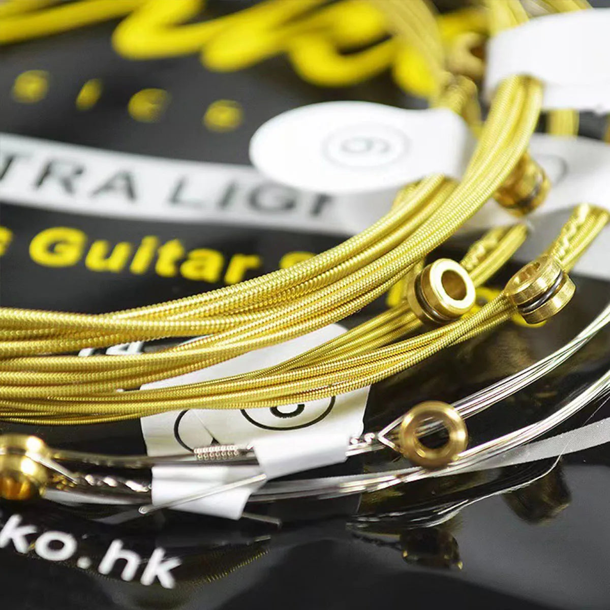 ZIKO 1Set DAG-010 Folk Guitar Strings – Brass,010-048, Extra Light Feel, Balanced Sound, Anti-Corrosion Pack, 880mm Length, 6pcs