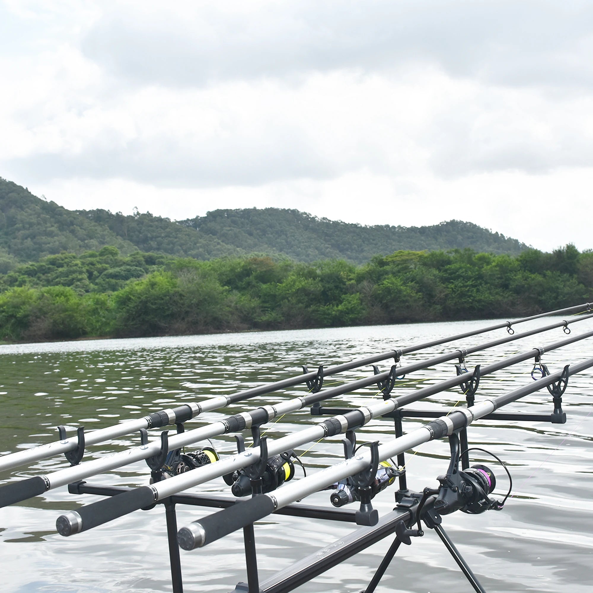 BIUTIFU Telescopic Surf Spinning Fishing Rods 5.3m 5.0m 4.5m 4.2m 3.9m 30T Carbon Power 60-150g Throw Surfcasting Shore Casting Pole