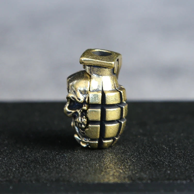 Dual Color Skull Grenade Brass Knife Beads EDC DIY Paracord Woven Bracelets Lanyard Pendants Accessories Outdoor Tool Hangings