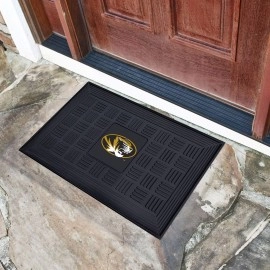 FANMATS 11367 Missouri Tigers Heavy Duty Vinyl Medallion Outdoor Door Mat - 19.5in. x 31in.