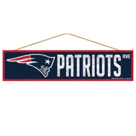 New England Patriots Sign 4X17 Wood Avenue Design