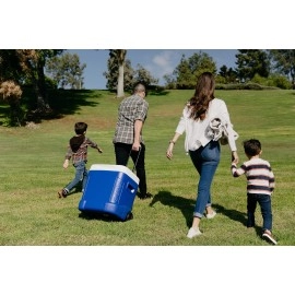 Igloo Ice Cube 60 Quart Roller Cooler Ocean Blue